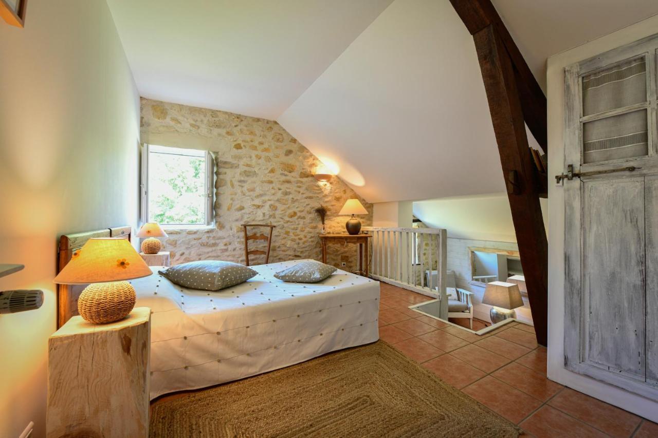 Bed and Breakfast La Ferme Dague Lasseube Екстер'єр фото