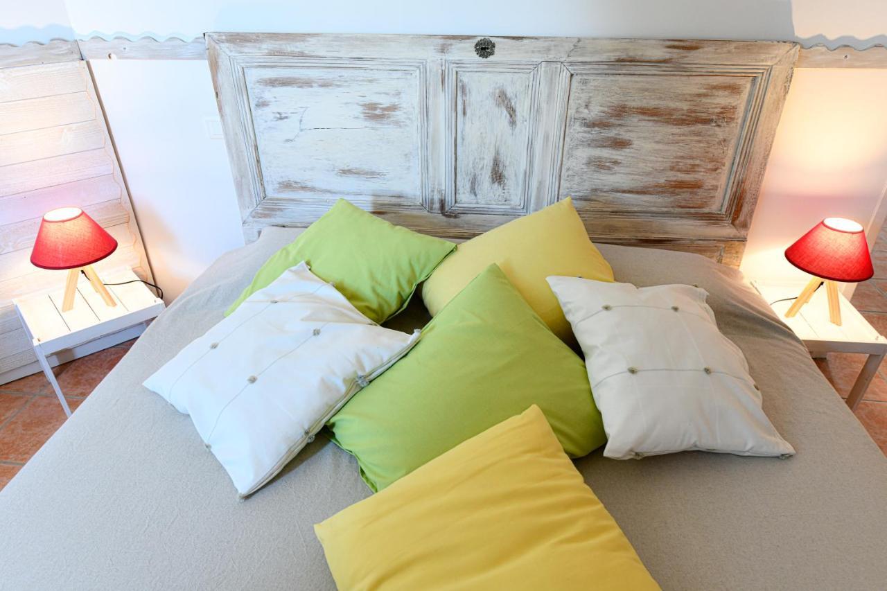 Bed and Breakfast La Ferme Dague Lasseube Екстер'єр фото