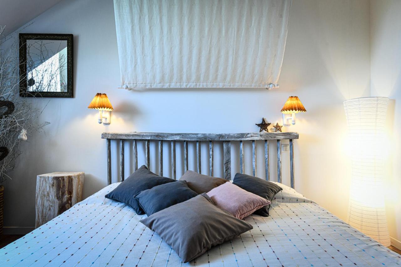 Bed and Breakfast La Ferme Dague Lasseube Екстер'єр фото